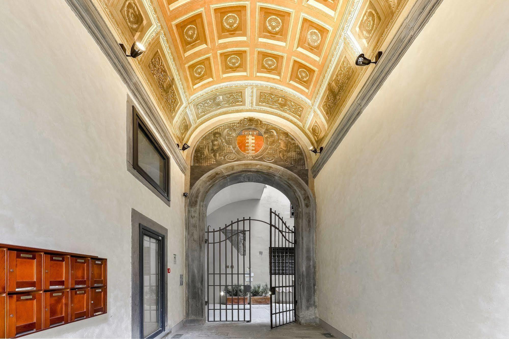Palazzo Uguccioni Apartments Firenze Esterno foto