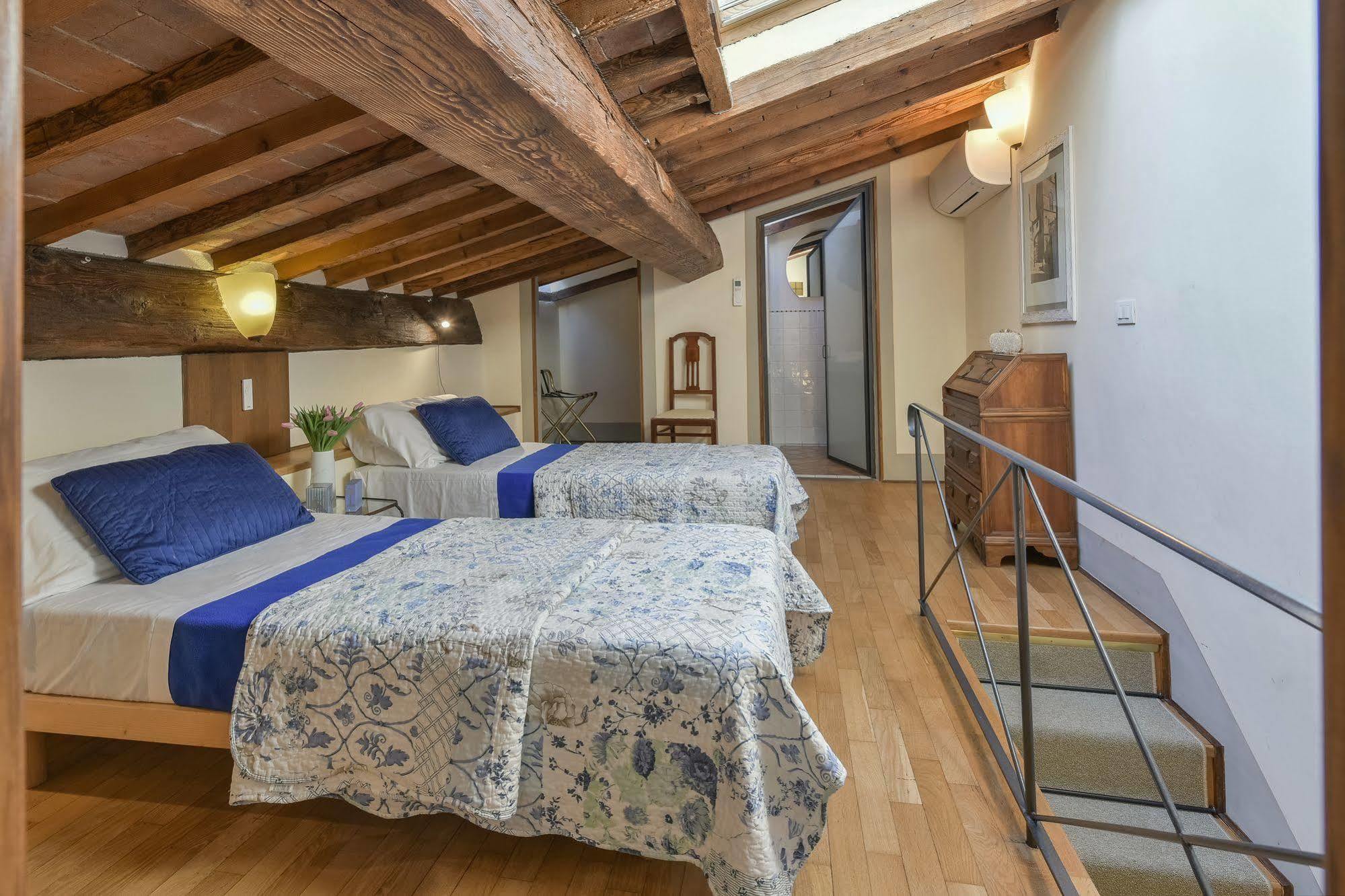 Palazzo Uguccioni Apartments Firenze Esterno foto