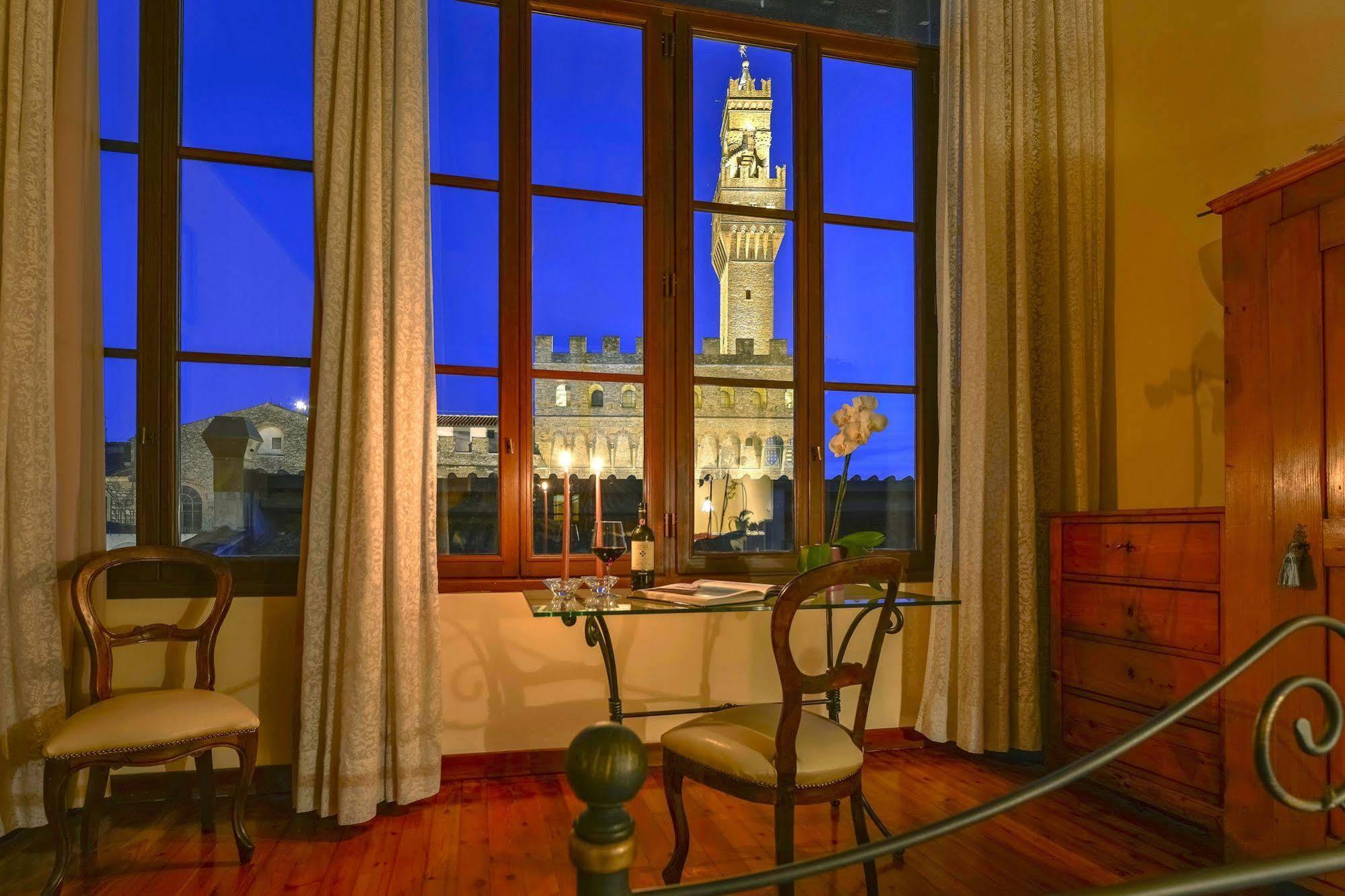 Palazzo Uguccioni Apartments Firenze Esterno foto